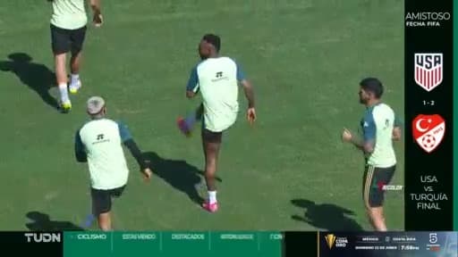 ¿Y esto? Lo que hizo Javier Aguirre con algunos jugadores tras el 4-2 vs. Suiza