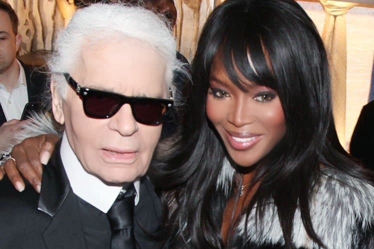 Naomi Campbell. Otro icono de la moda de los 90 que protagonizó varias pasarelas de Chanel. En su Instagram, la británica agradeció al legendario Karl sus enseñanzas a temprana edad.