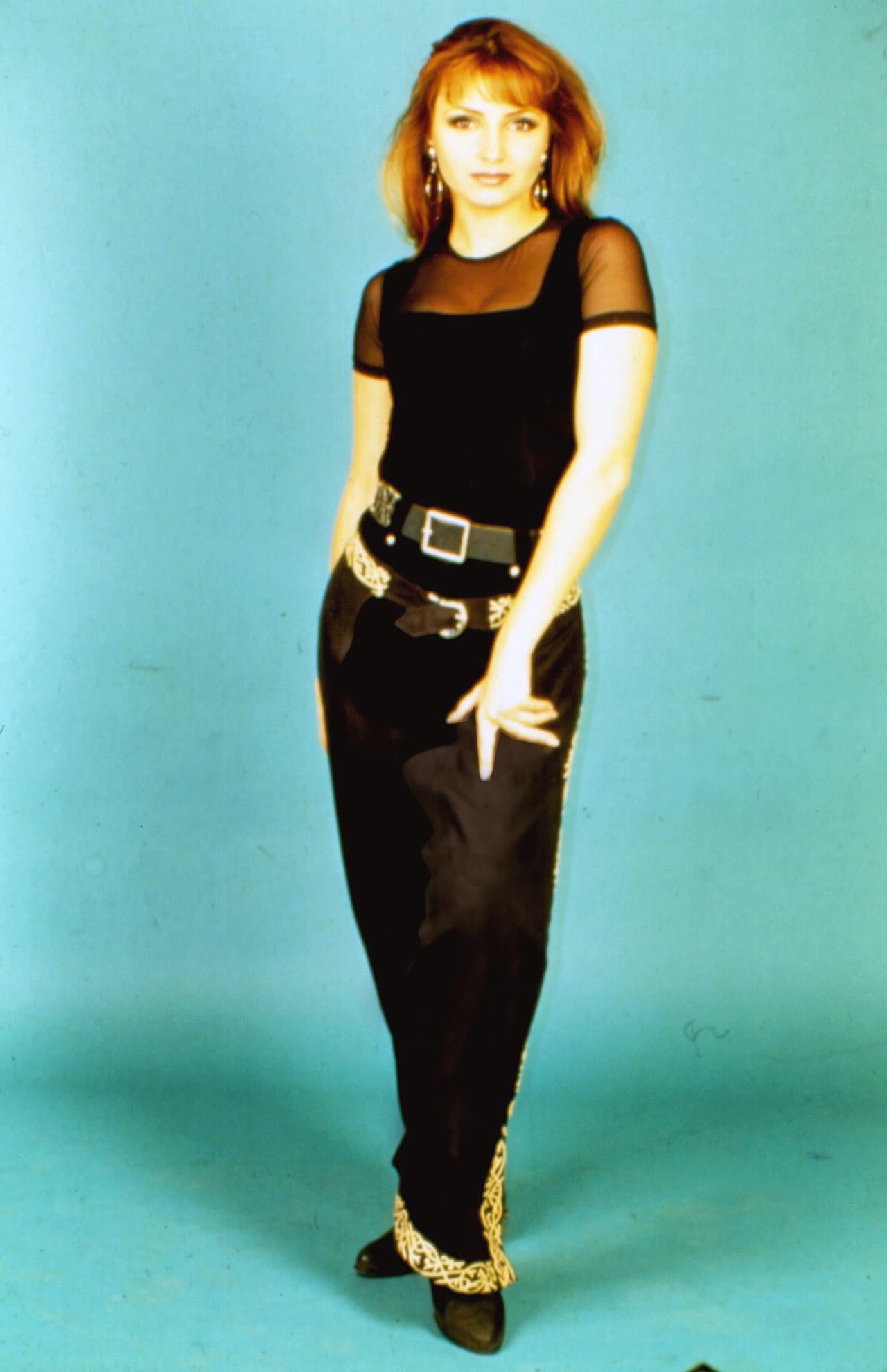Nacida un 2 de agosto de 1969 en la Ciudad de México, Angélica comenzó su carrera como modelo tras concursar en El rostro de El Heraldo de México, al ganar la edición que se realizó en 1987.
<br>