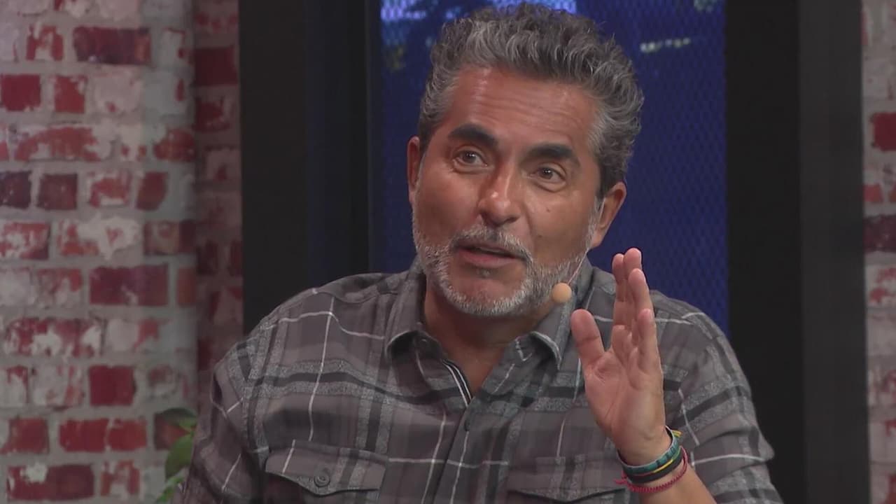 Raúl Araiza revela que un futbolista muy famoso le quedó a deber