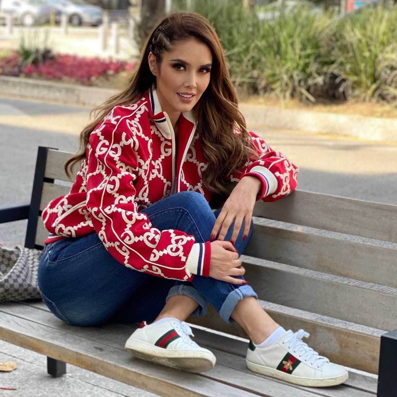 Marlene Favela asegura que los pretendientes no le faltan.