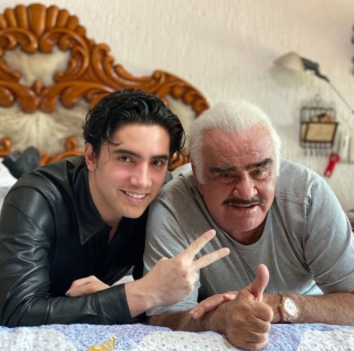 Alex Fernández comparte cómo va la recuperación de Vicente Fernández