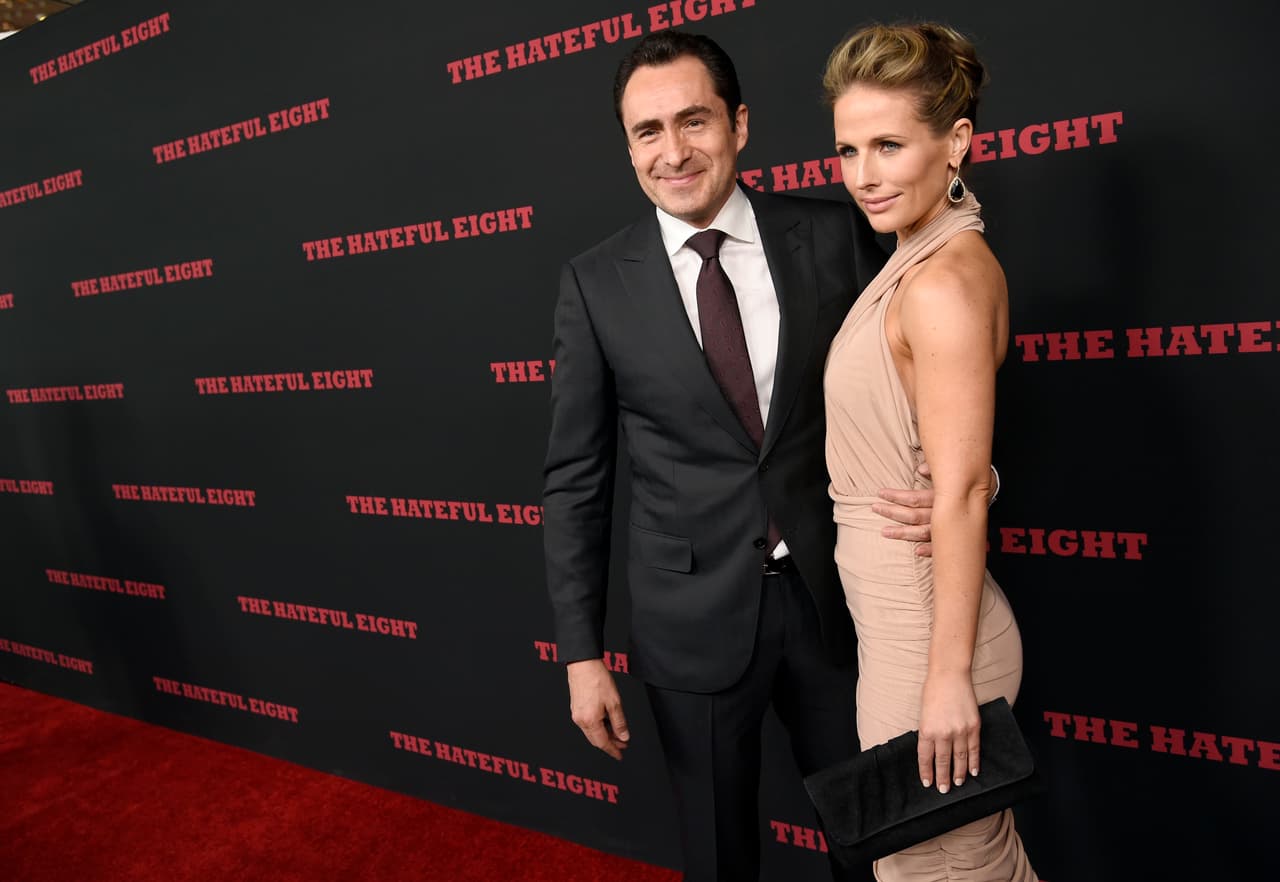 El miércoles 24 de abril, destrozado por la muerte de su esposa, el actor Demián Bichir confirmó la triste noticia de su pérdida; esta fue la historia de amor entre el actor y Stefanie Sherk.
