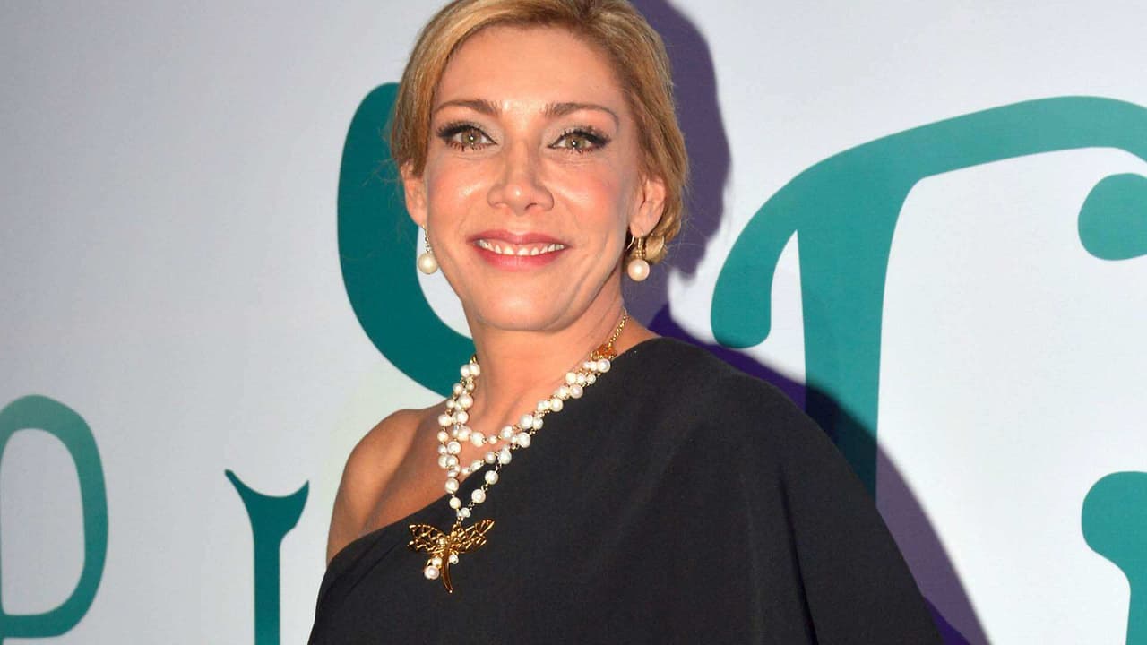 A Cynthia Klitbo no le molestó que Rey Grupero la haya grabado dormida: 'Sí, ronco mucho'