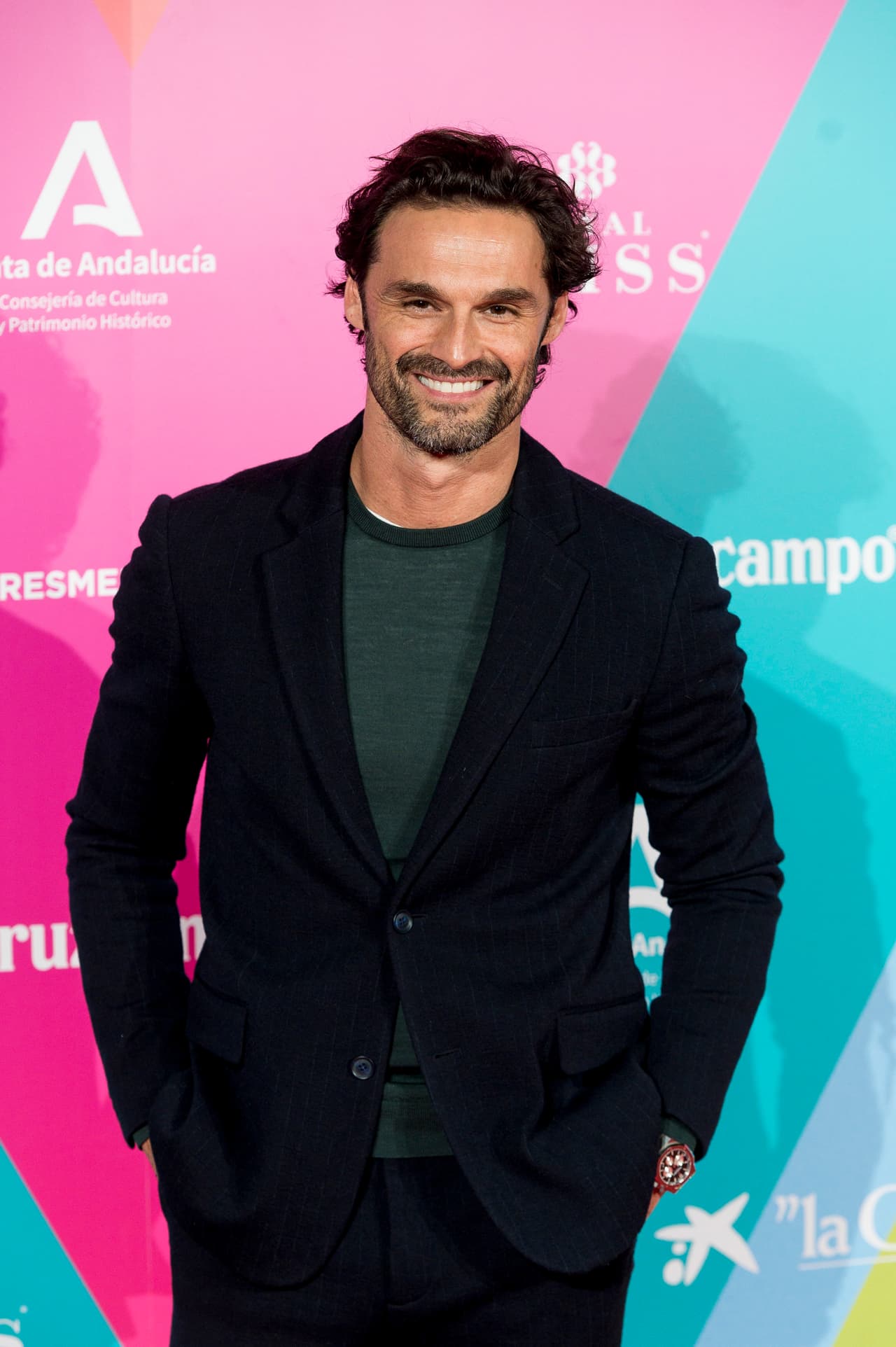 Hoy, 21 de septiembre, la revista ¡Hola! publicó unas fotos de la actriz disfrutando de la compañía de lo que parece ser su nuevo novio, el actor español Iván Sánchez. La recién estrenada pareja se encuentra disfrutando de unas vacaciones en Ibiza, España.