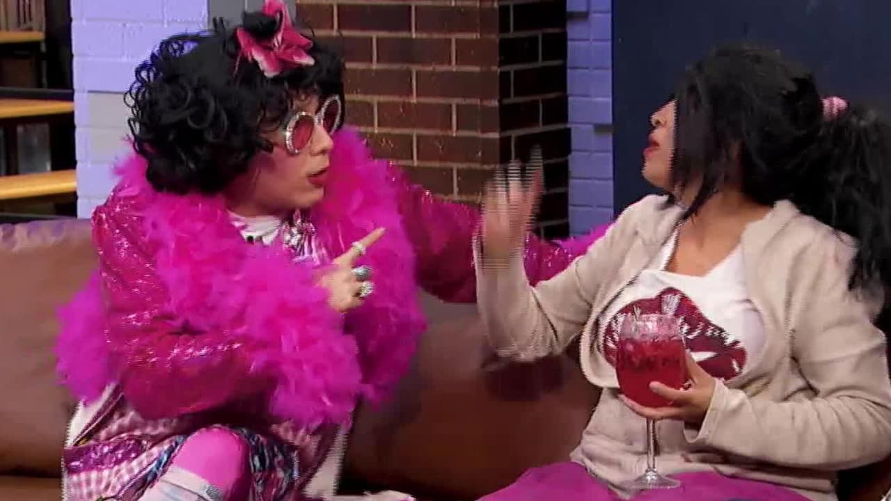 Rosa Concha y la Chupitos hacen las paces con un beso de 'comadres'