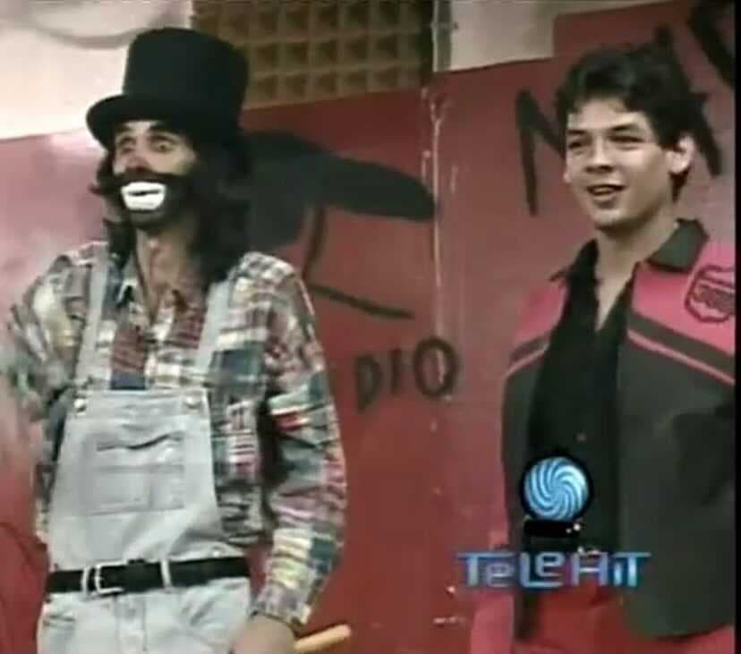 Dentro del mismo show, Ricardo estrenó varios materiales musicales para niños, como ‘La feria de Cepillín, Tomás, En un bosque de la China, entre otras más, por las que también ganó once Discos de Oro.