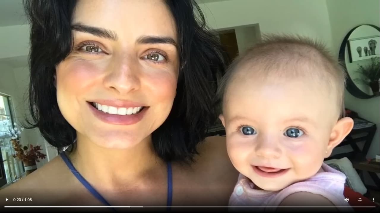 A dos años desde la llegada de Kailani, los Derbez celebra el cumpleaños de la más pequeña de la familia. Aislin comenzó dicha celebración con un video en el que compartió los mejores fotos y videos de su hija.