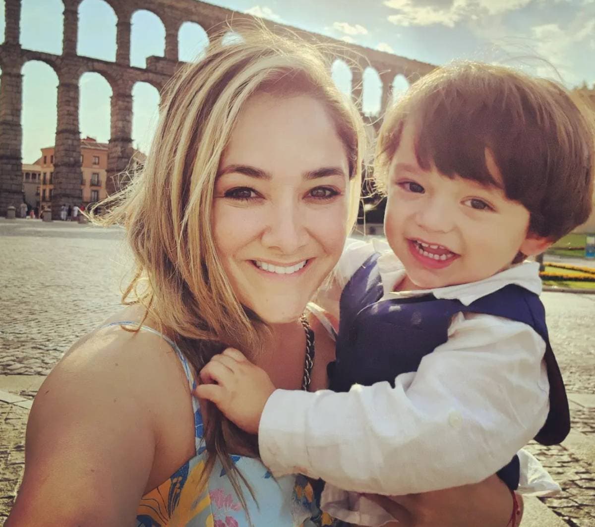 Sherlyn les pone un alto a quienes le dicen cómo educar a su hijo