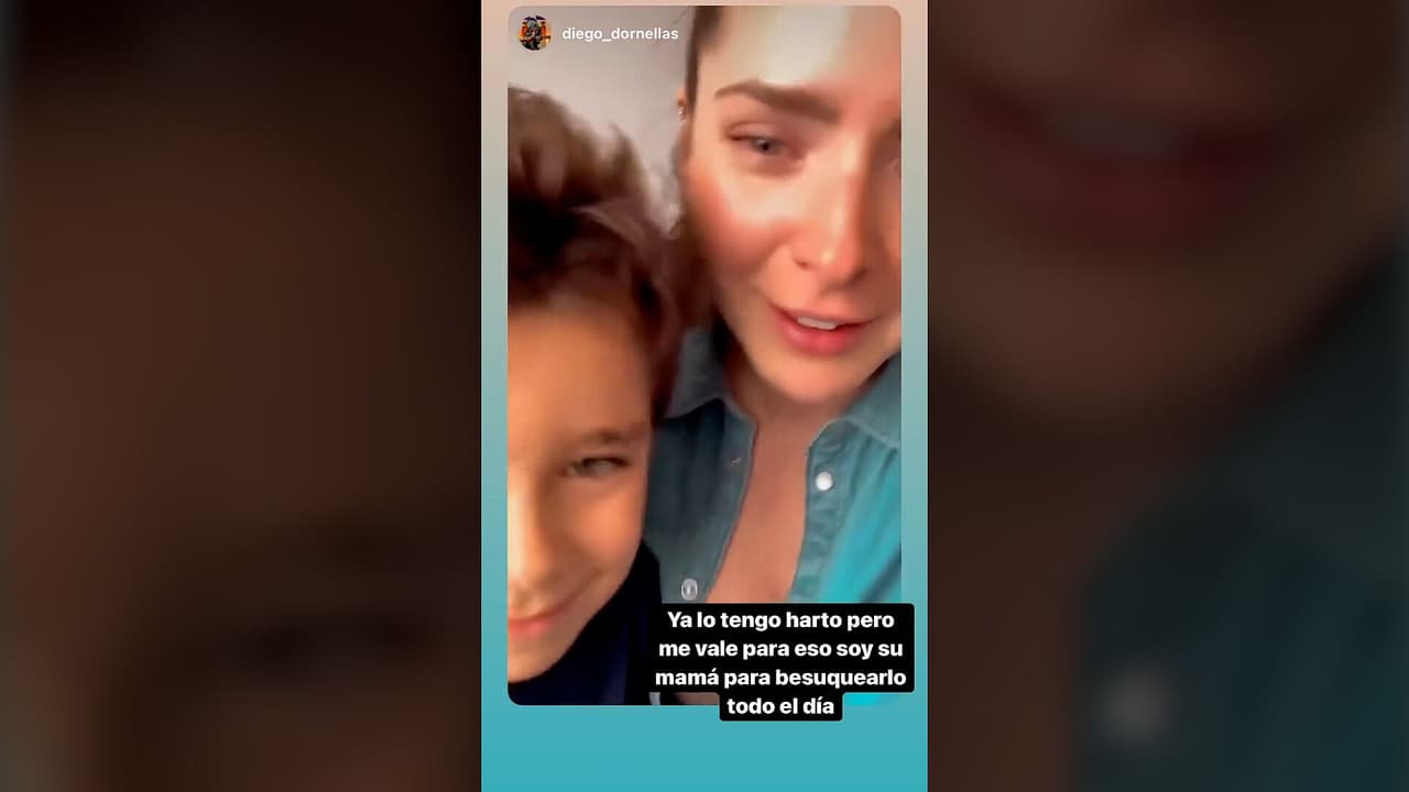 ¡Cuánto amor! Ariadne Díaz se come a besos Diego