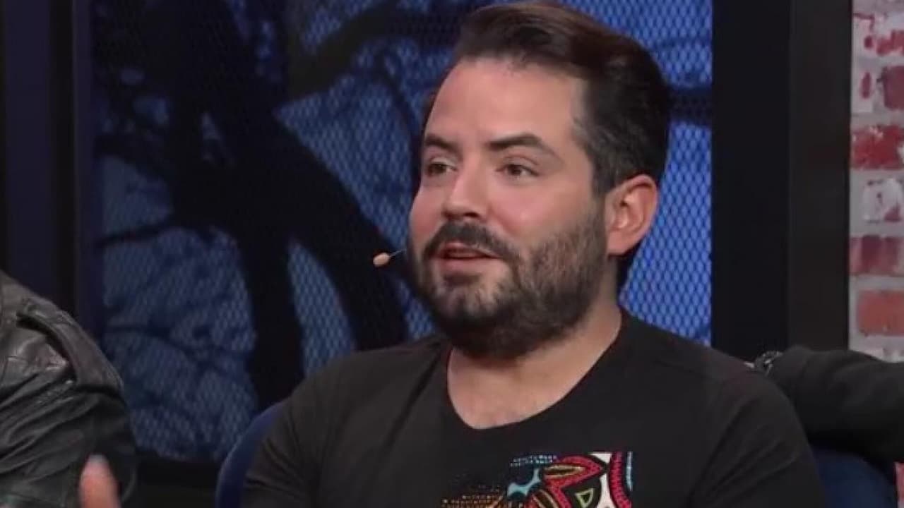 José Eduardo Derbez cuenta cómo lo chantajea Victoria Ruffo
