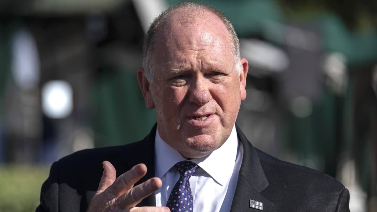 Tom Homan niega que agentes de ICE estén usando tácticas agresivas en operativos migratorios