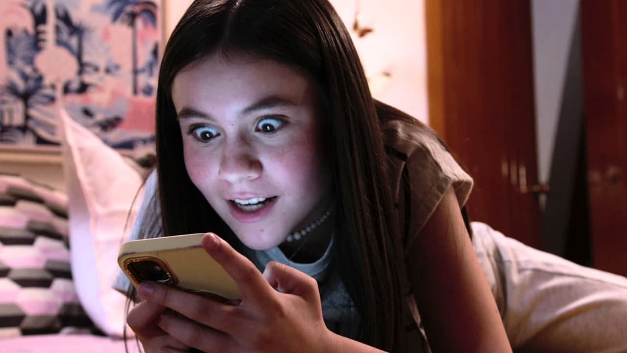Marlene comete un error al creerse la más popular de su escuela