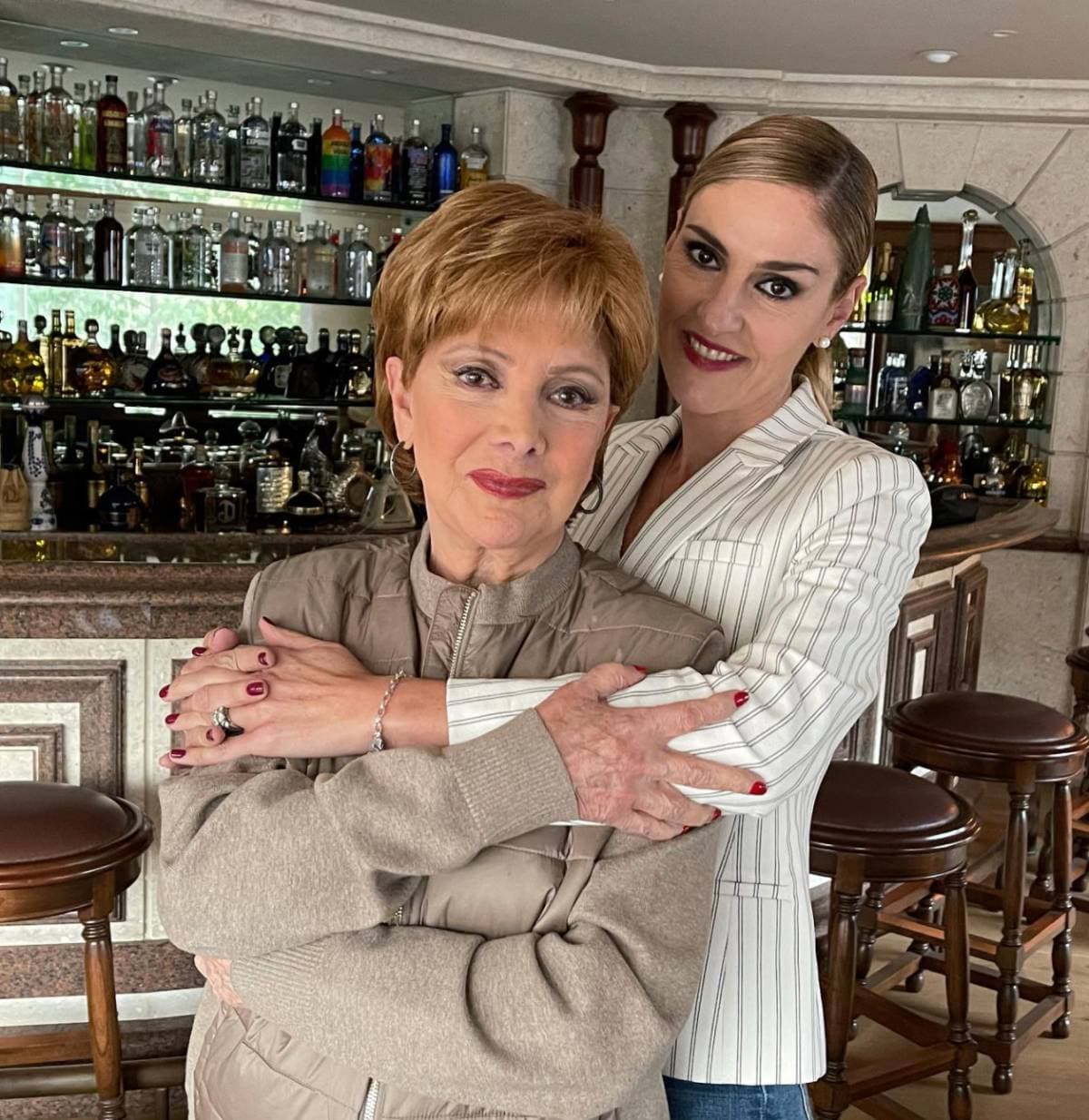 Chantal Andere revela por qué su mamá no se volvió a casar
