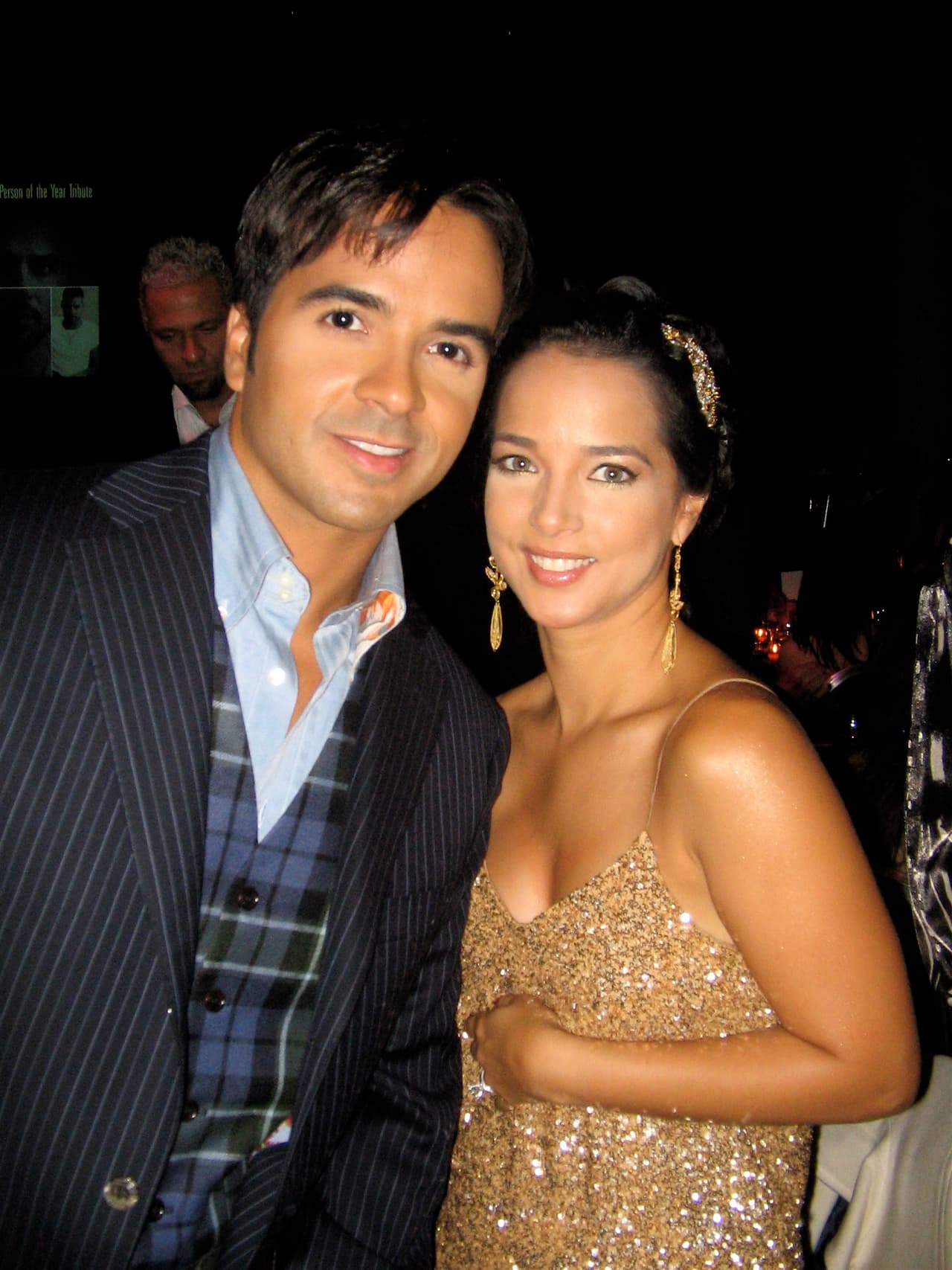 Comenzaron a salir en el 2003 y un año después estaban anunciando su compromiso. Entre 
<b>Adamari López y Luis Fonsi</b> parecía que todo iba increíble, pero en medio de sus planes de boda, a ella le detectaron cáncer de seno. Parecía que su amor podía con todo, pero en el 2009 pusieron fin a su matrimonio. Cada quien rehizo su vida por separado, el cantante con Águeda López; la actriz y conductora con Tony Costa.