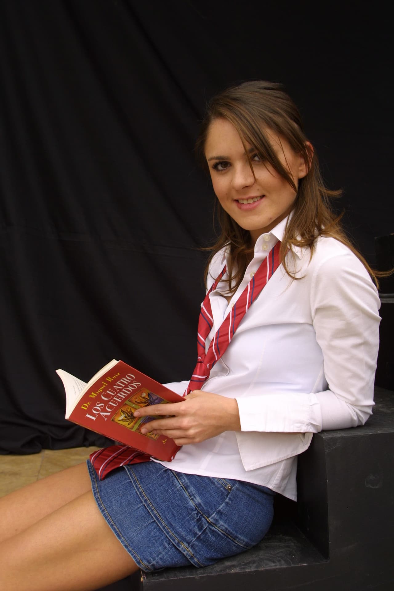 Otra actriz que también está pronta a convertirse en madre, por primera vez, es una de las mejores amigas de Roberta Pardo, es decir José Luján, interpretada por Zoraida Gomez.