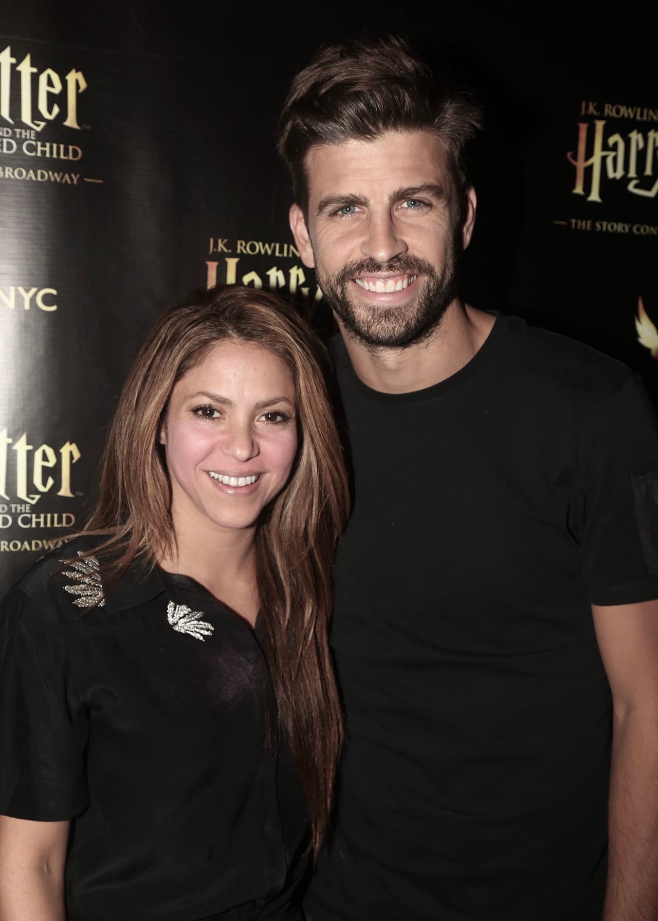 NEW YORK, NY - SEPTEMBER 07: (EXCLUSIVE COVERAGE) Shakira and Gerard Piqué pose backstage at the hit play "Harry Potter and the Cursed Child, Parts One & Two" on Broadway at The Lyric Theatre on September 7, 2019 in New York City. (Photo by Bruce Glikas/WireImage)