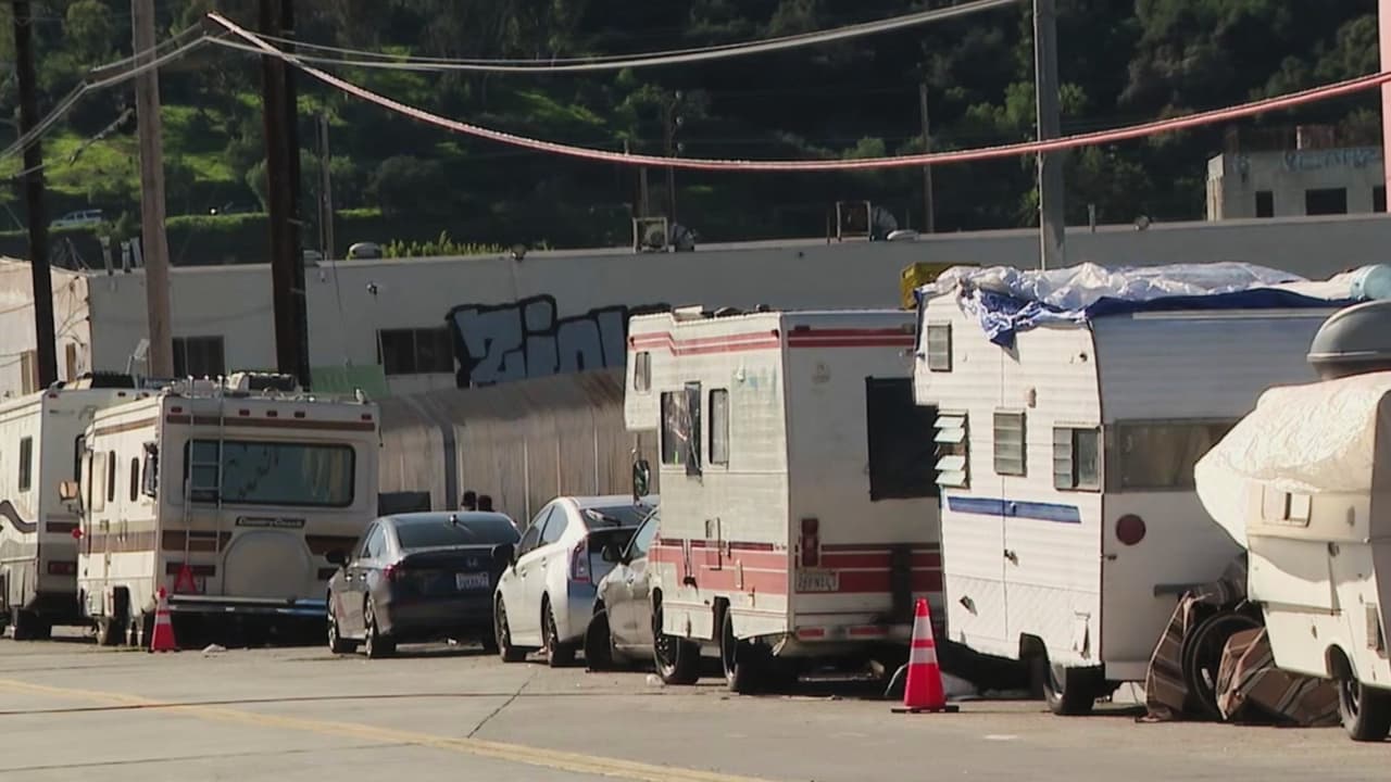 Nueva ley de 2026 amenaza con dejar en la calle a familias que viven en casas rodantes