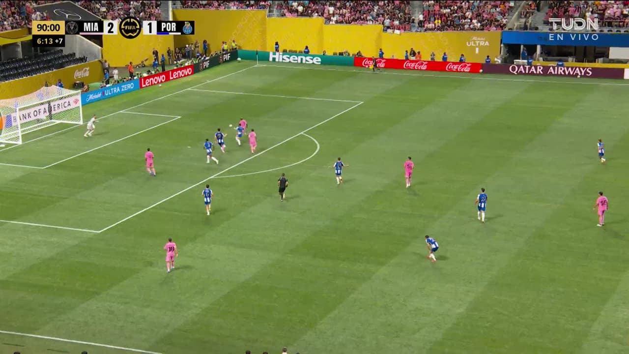 ¡Se salva el Porto! Error en la defensa de los dragones y por poco cantábamos el tercero del Inter de Miami