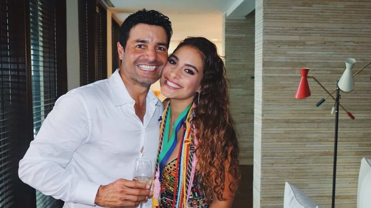 La hija de Chayanne demuestra que ella también tiene una increíble voz