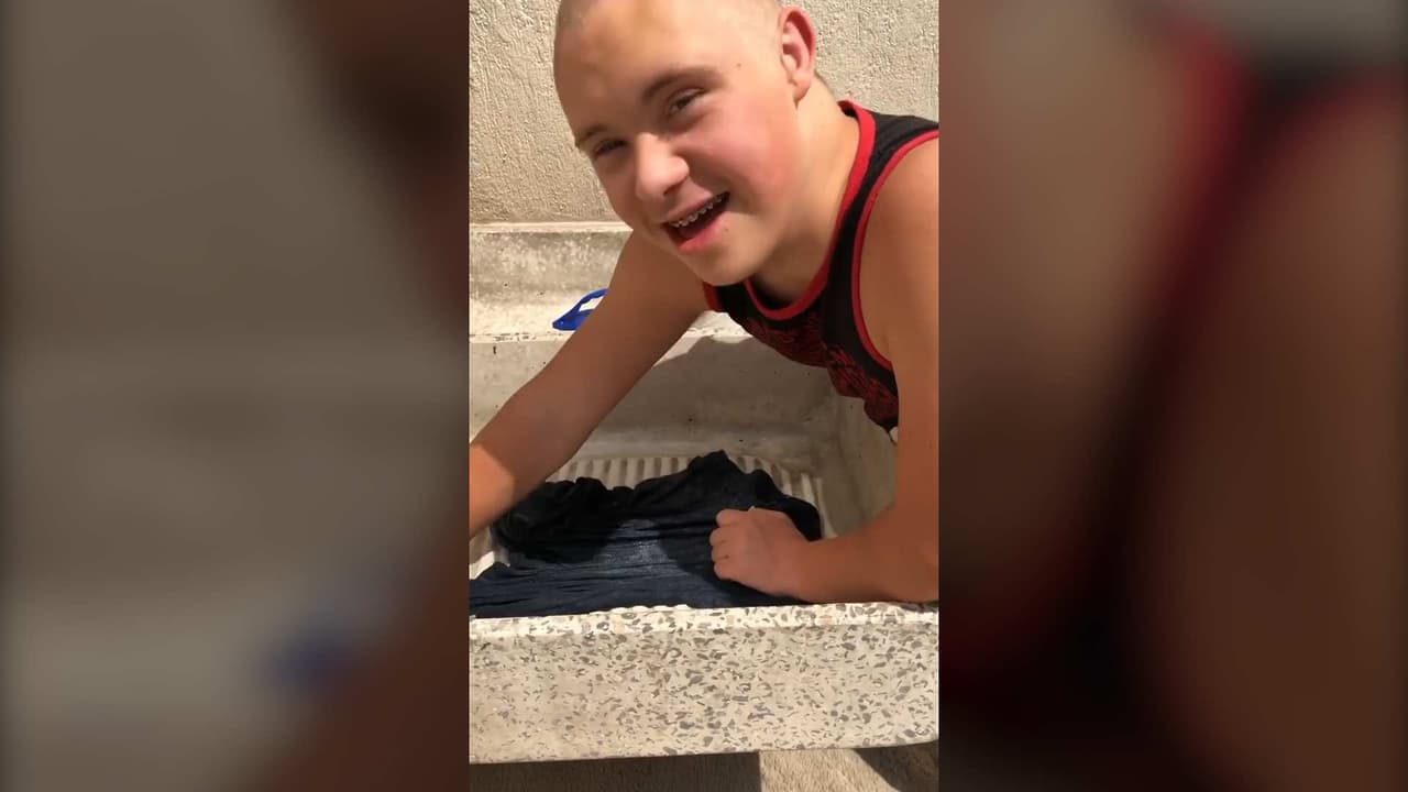 En busca de su independencia, hijo de Lety Calderón aprende a lavar a mano