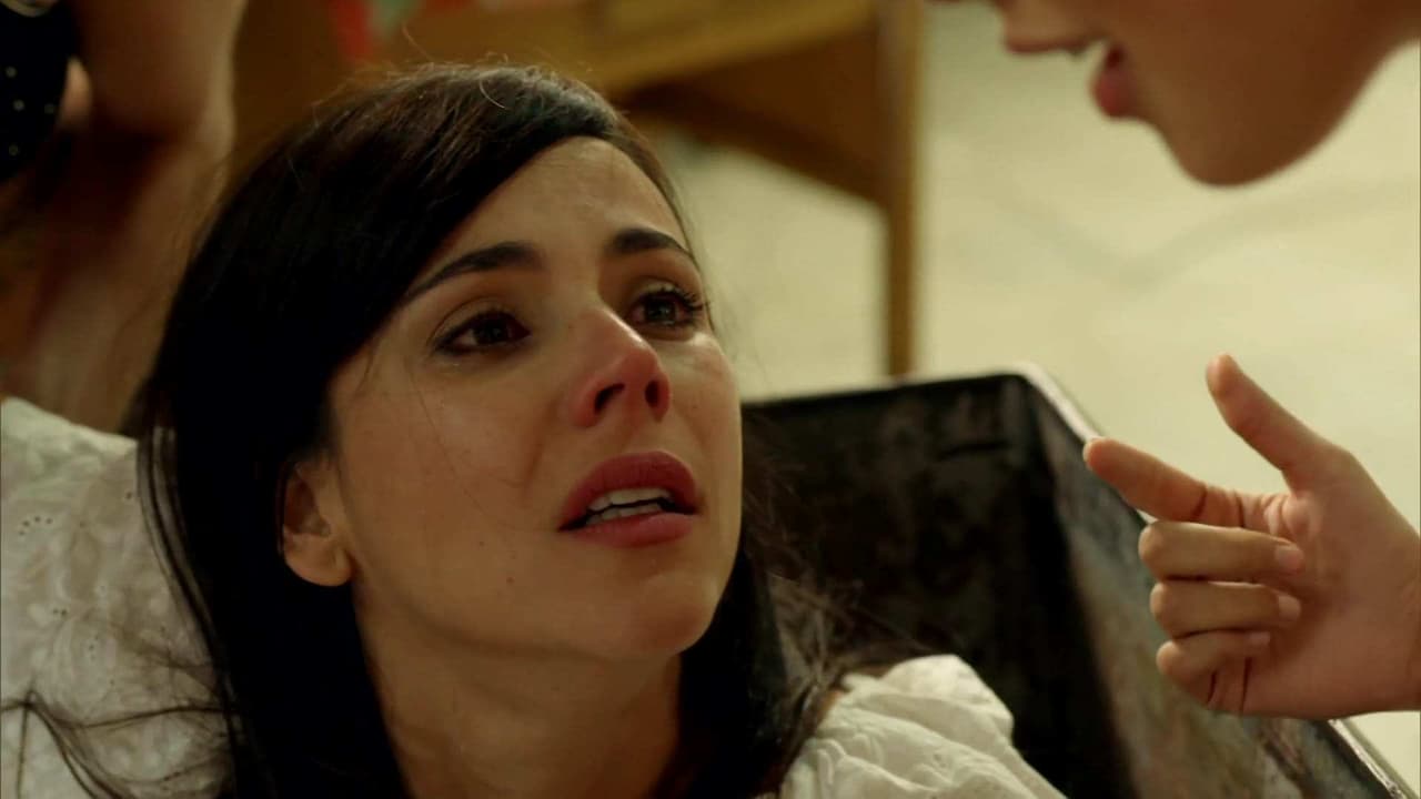 Sin Senos Sí Hay Paraíso: Catalina sufre en la cárcel