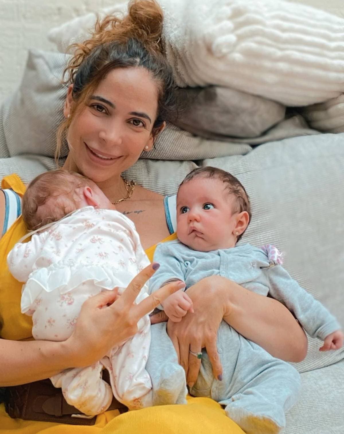 Estela Calderón está de luto, murió una de sus mellizas de 7 meses