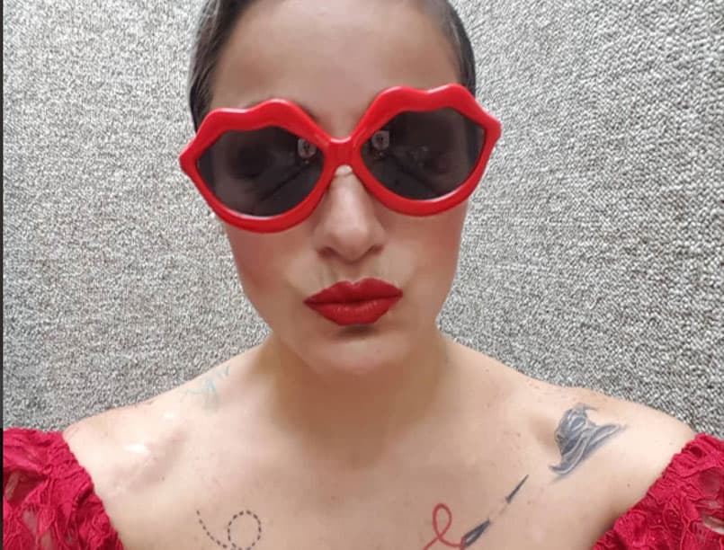 Lola Cortés termina con problemas legales gracias a mudanza