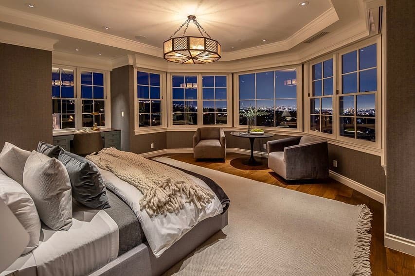 Además de las amenindades, la casa tiene una espectacular vista de 360 grados.