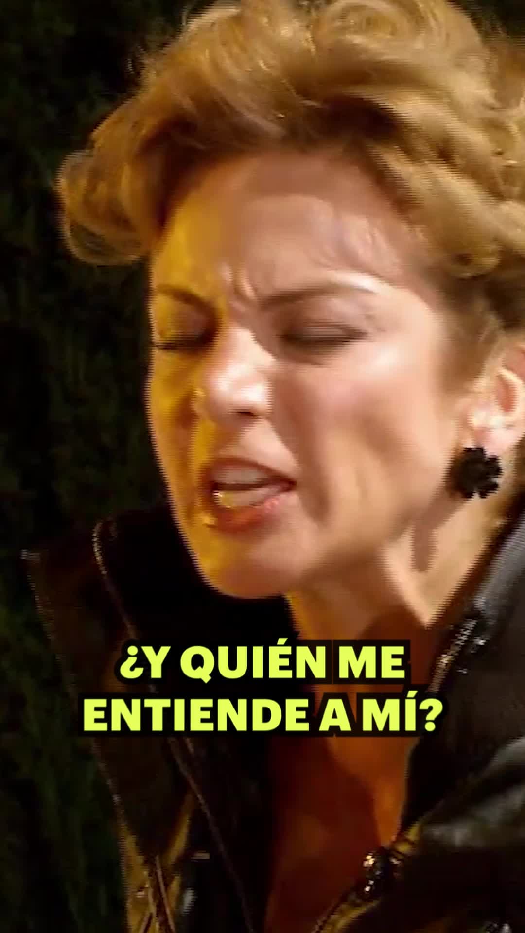 Manuel trata de hacer que Renata disculpe a Jerónimo