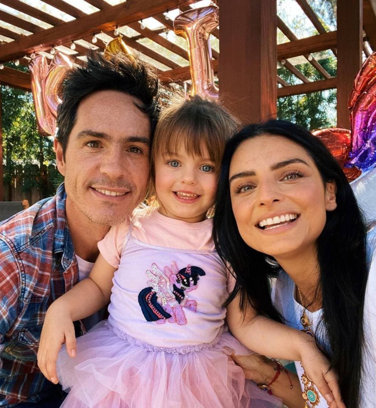 Los momentos más tiernos de Kailani con sus papás