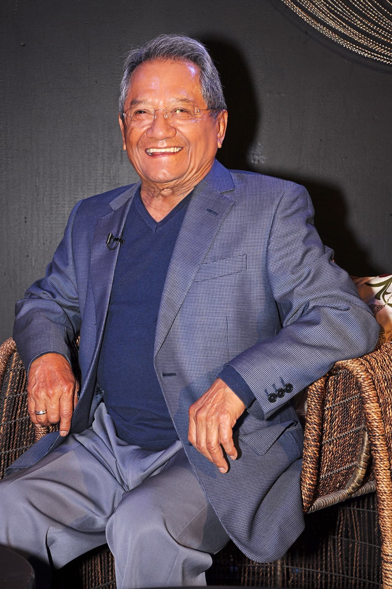 Hija menor de Armando Manzanero tiene coronavirus