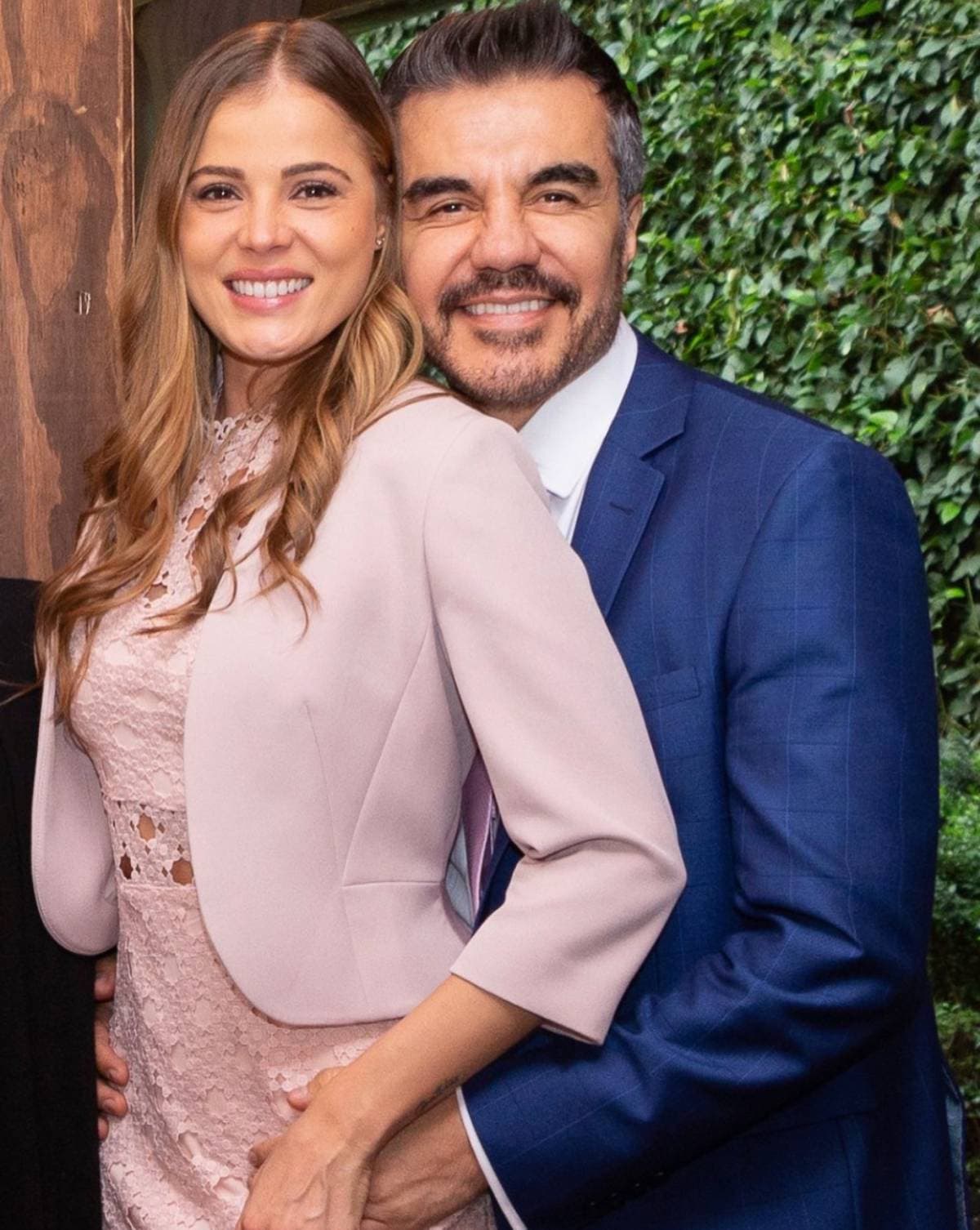Adrián Uribe y Thuany Martins posponen su boda religiosa por esta razón