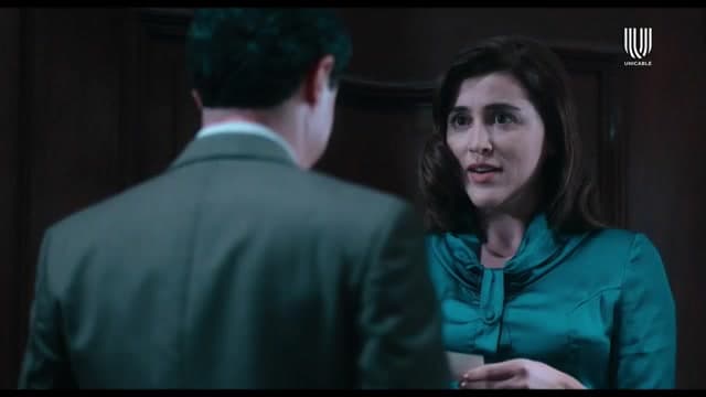 Un hombre quiere que Consuelo le venda uno de sus lujuriosos 'accesorios'