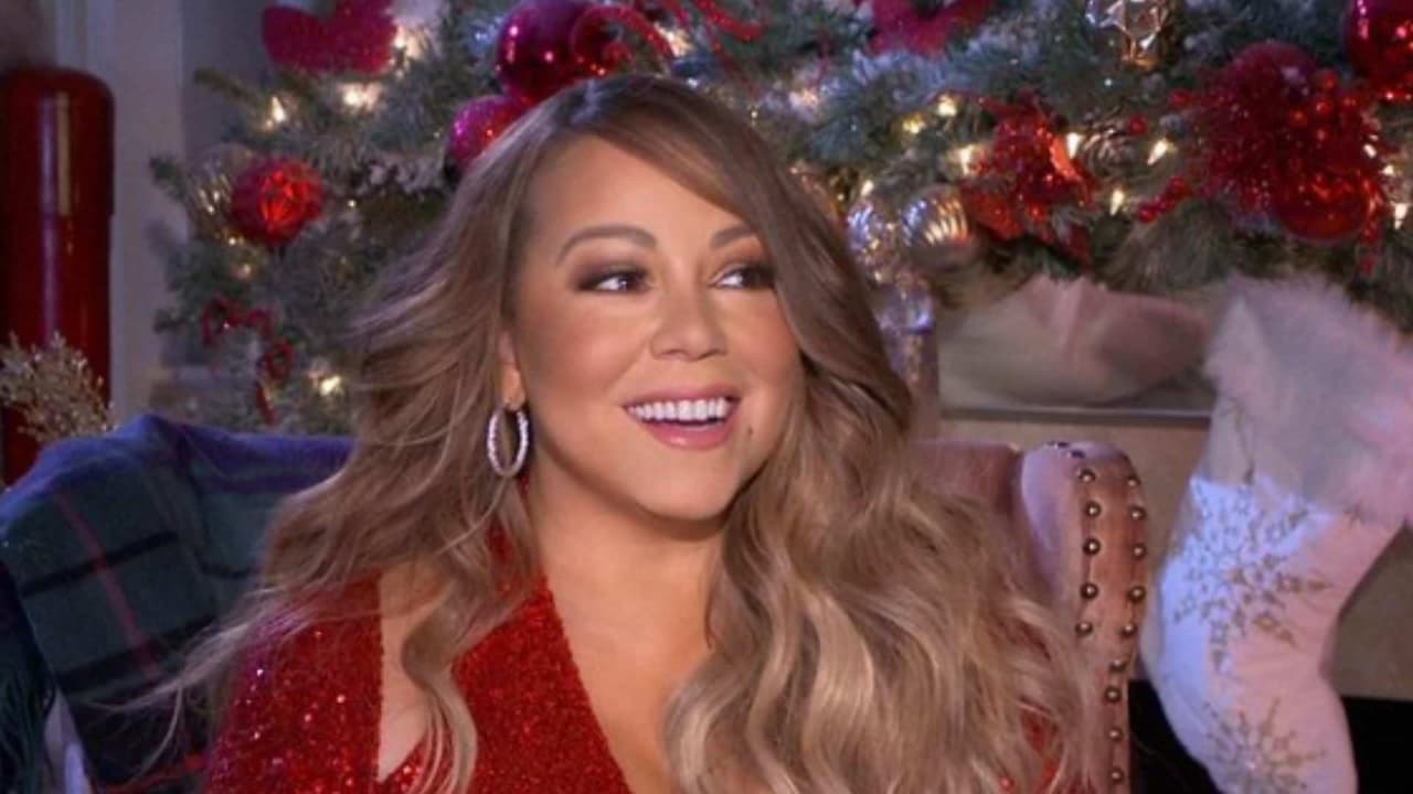Mariah Carey también decora su autobús para tener un viaje por carretera muy navideño