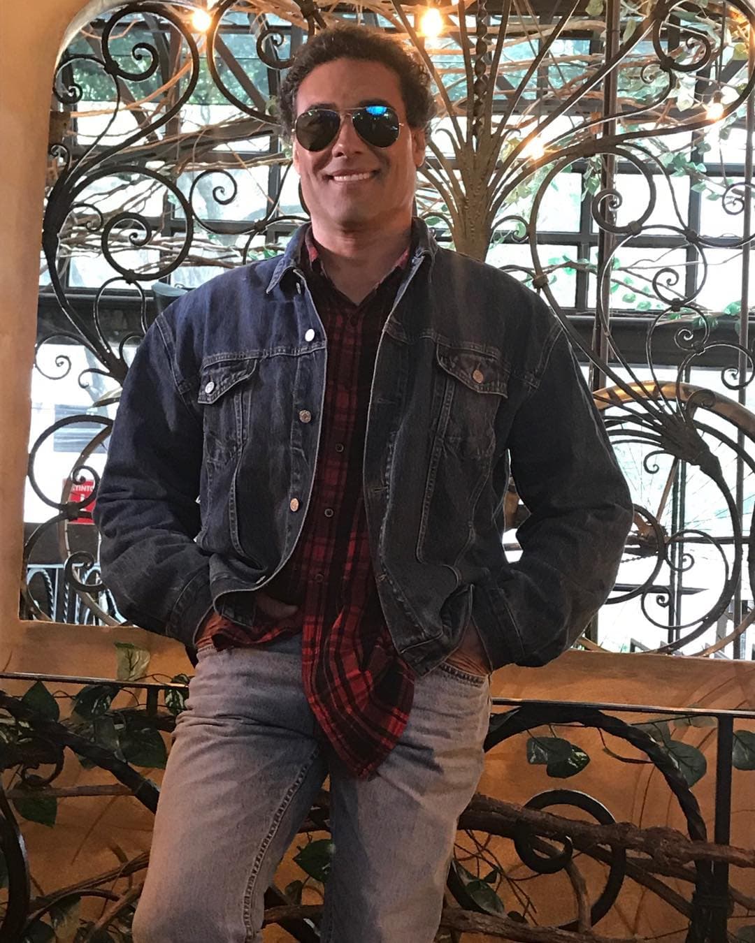 Eduardo Yáñez amenaza a reportero