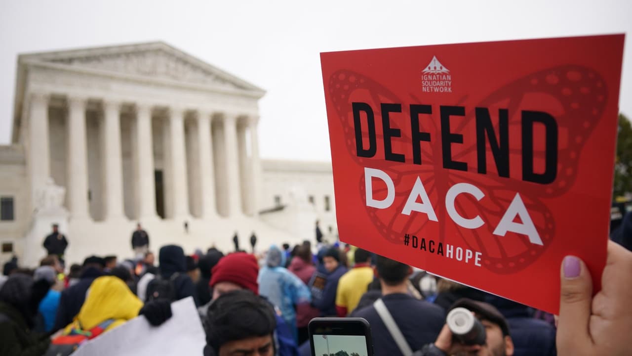 Preocupación entre beneficiarios de DACA tras petición del gobierno Trump para que se 'autodeporten'