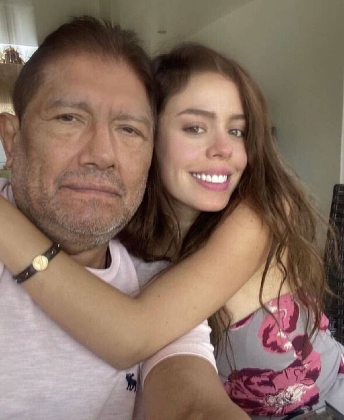 Juan Osorio está feliz; confiesa que su novia le cambió la vida