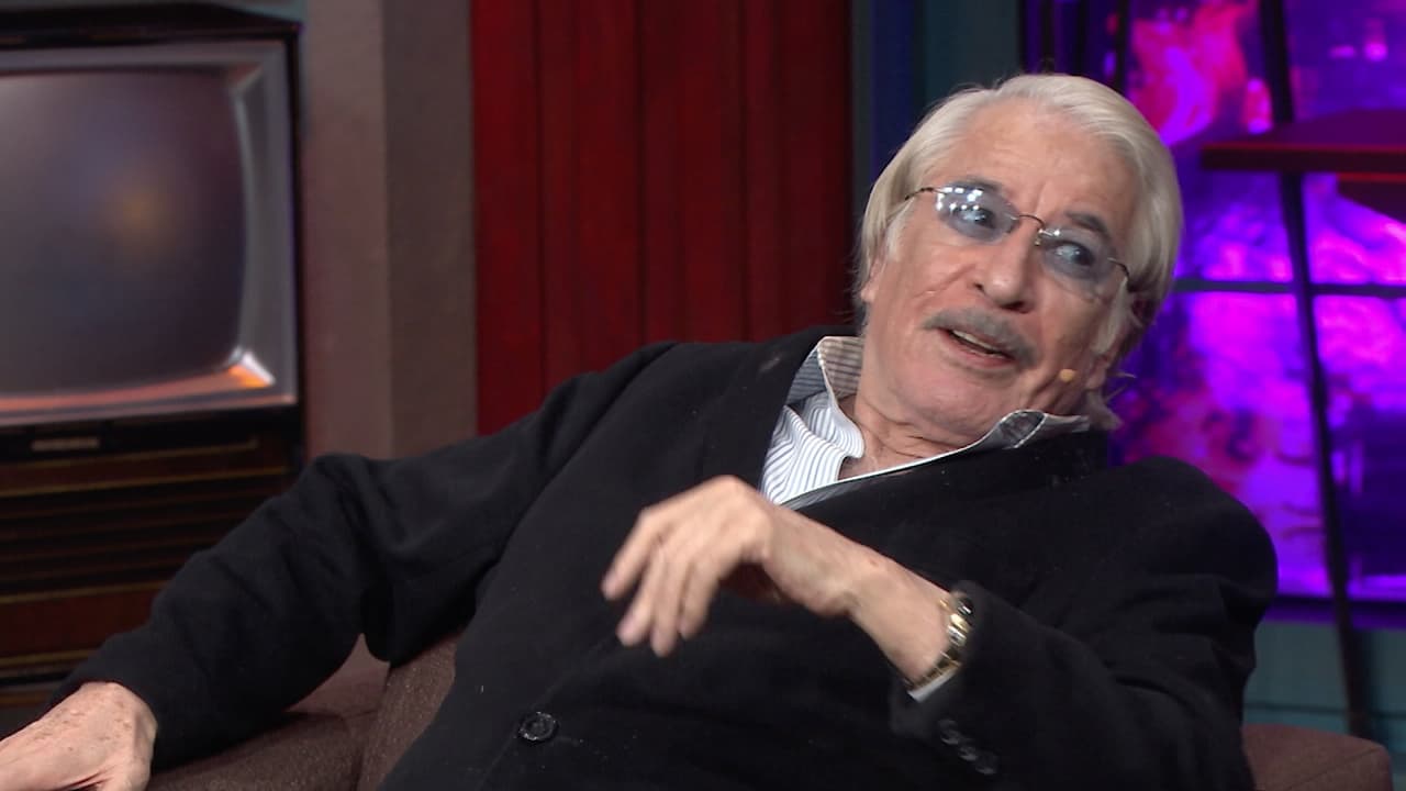 Enrique Rocha presume que le gusta el sexo con muchas mujeres