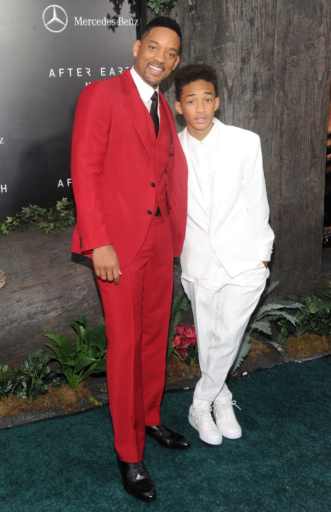 NEW YORK, NY - MAY 29: Actors Will Smith (L) and Jaden Smith attend Columbia Pictures and Mercedes-Benz Present the US Red Carpet Premiere of AFTER EARTH at Ziegfeld Theatre on May 29, 2013 in New York City. (Photo by Jamie McCarthy/Getty Images for Mercedes-Benz)