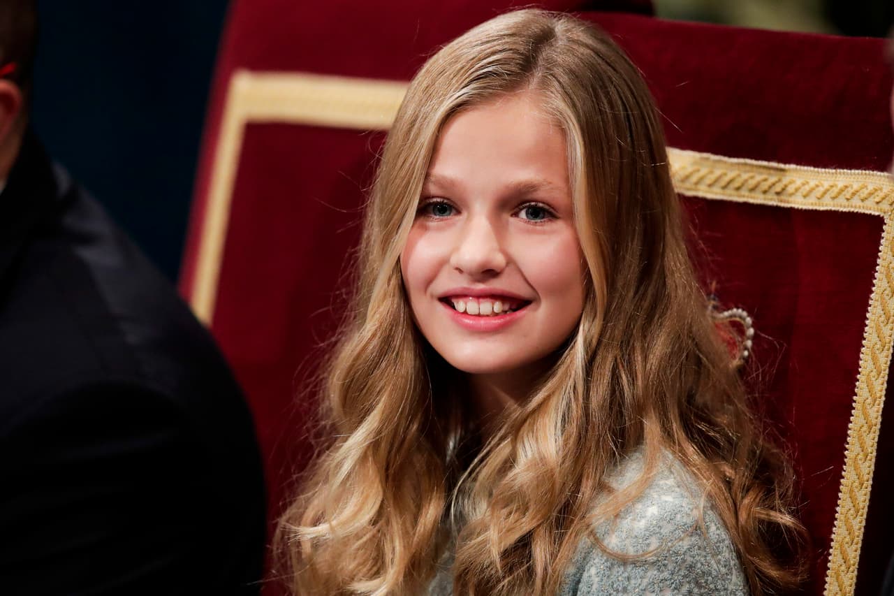 A finales de este mes, la joven princesa de Asturias, Leonor de Borbón, cumplirá 15 años siendo la futura heredera de uno de los tronos más importantes; este ha sido su paso de niña a adolescente y su increíble historia como la futura reina de España.