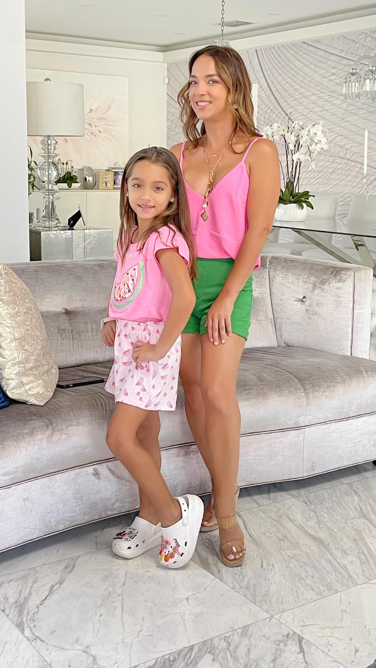 Adamari Lopez revela qué tema escogió Alaïa para su cumpleaños 8.