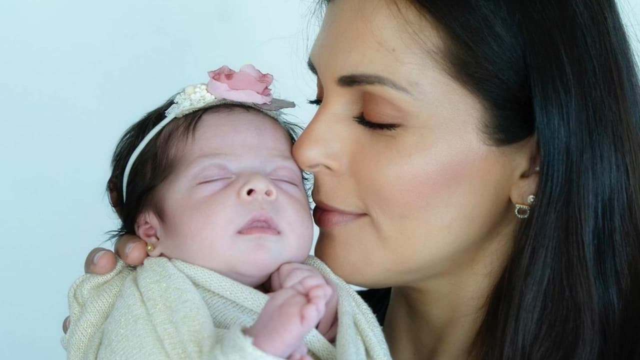 Ale Rivera, 'La Jarocha', muestra la rutina que hace con su bebé para que pueda dormir por las noches