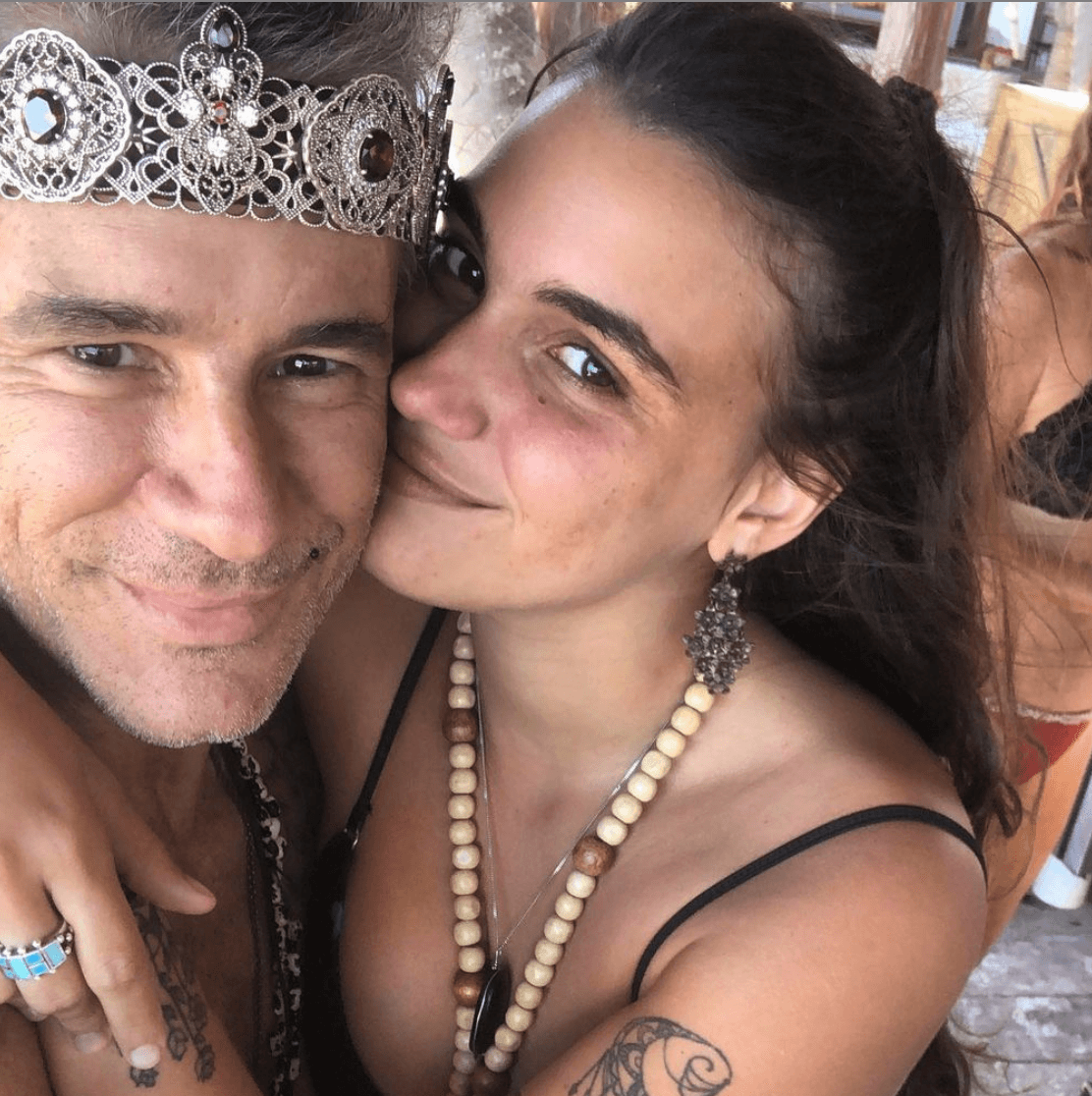 Esposa de Fernando Carrillo revela que perdió el apetito sexual tras dar a luz y explica por qué