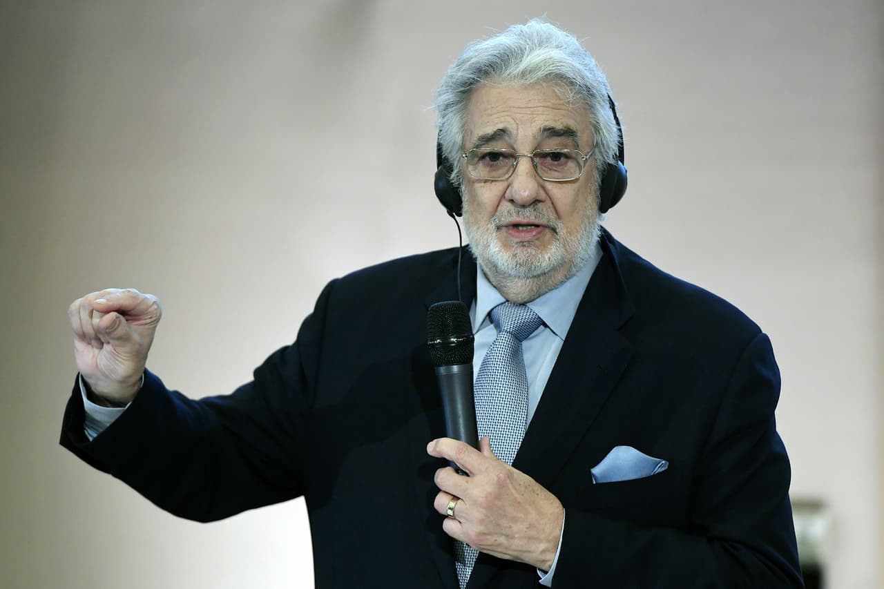Plácido Domingo durante una conferencia de prensa en Hungría en mayo de 2019
