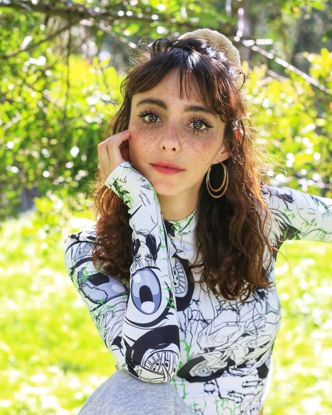 A través de sus redes sociales, a Natalia se le puede apreciar muy cómoda con su pelo suelto, con el cual ha regalado tiernas postales en su cuenta de Instagram.