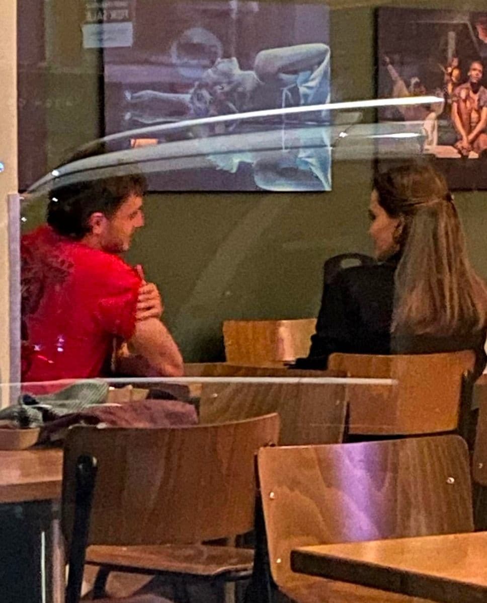 En esta plática también estuvo Shiloh, hija de Angelina Jolie y Brad Pitt.