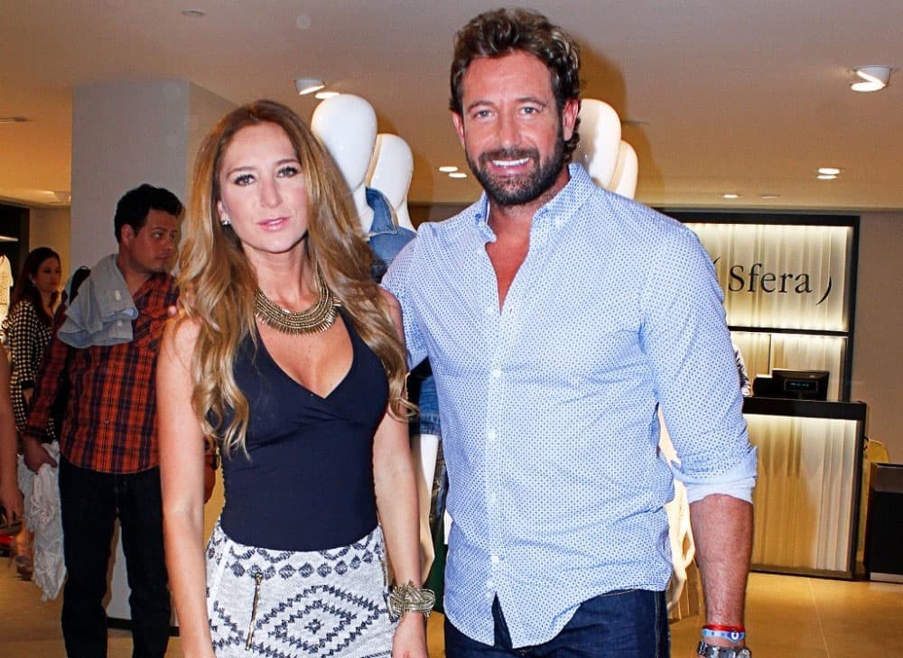 Un mes después, Geraldine confirmaría que su matrimonio terminó por esta nueva relación: “Sí hay mucho de eso”, dijo a TVyNovelas. Mientras que Soto revelaba que sí le había sido infiel a su exesposa pero NO con Irina.