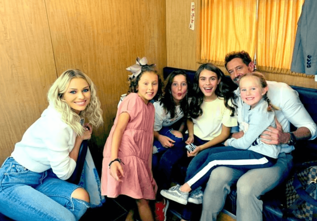 La pareja disfruta viajar, hacer ejercicio juntos y pasar tiempo de calidad con las hijas que Gabriel procreó con Geraldine: 
<b>Elissa Marie y Alexa Miranda.</b>