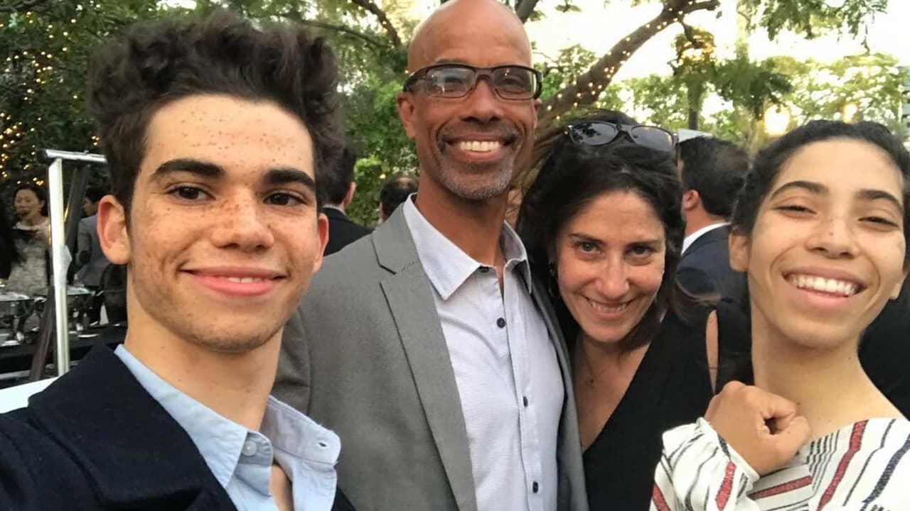 Los padres de Cameron Boyce revelan nuevos detalles de la muerte de su hijo